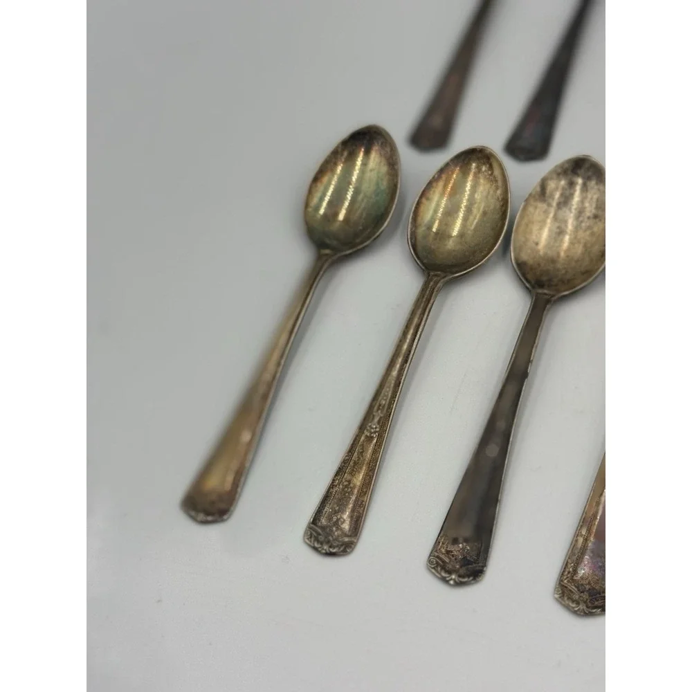Vintage Wm A Rogers Silverplate 4.5" Spoons Lot of 9 Ornate Flatware - Picture 5 of 9